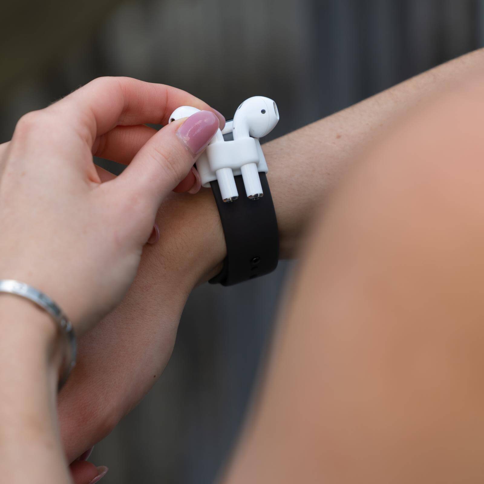 CASE-MATE AirPods Watch Band Holder support AirPods blanc en silicone