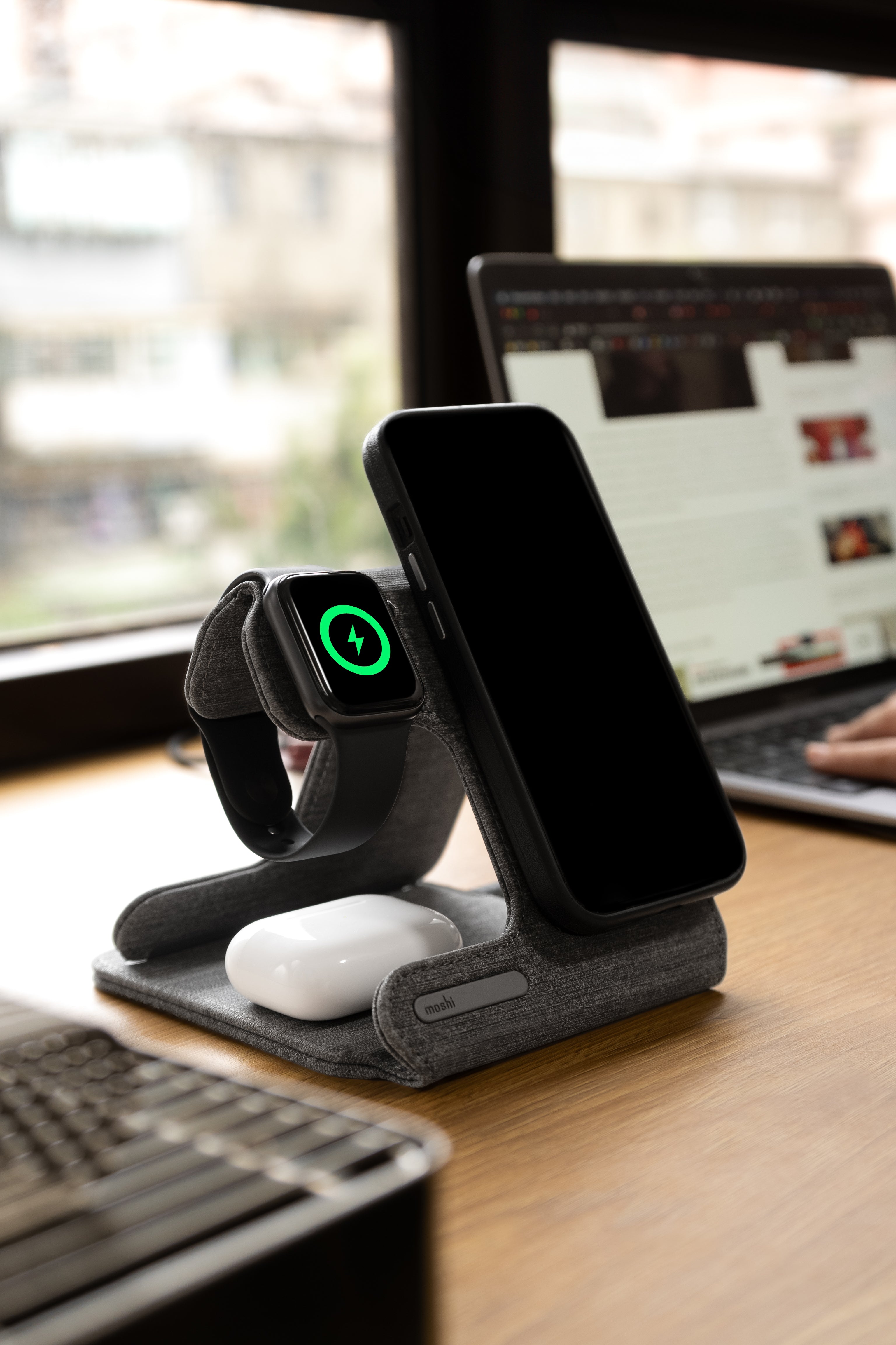 Moshi Chargers Taita M station de charge sans fil 3-en-1 noire