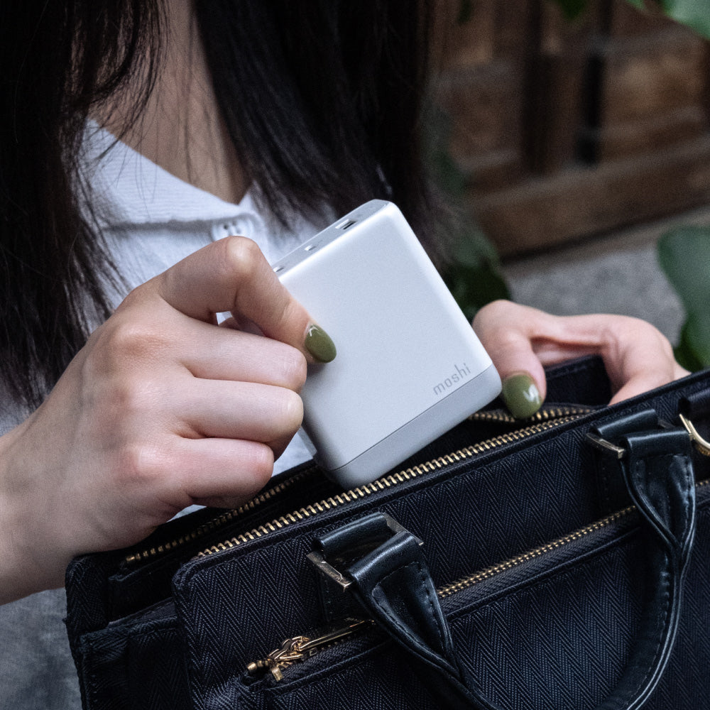Moshi Chargers Rewind USB-C GaN Charger chargeur 65 W trois ports