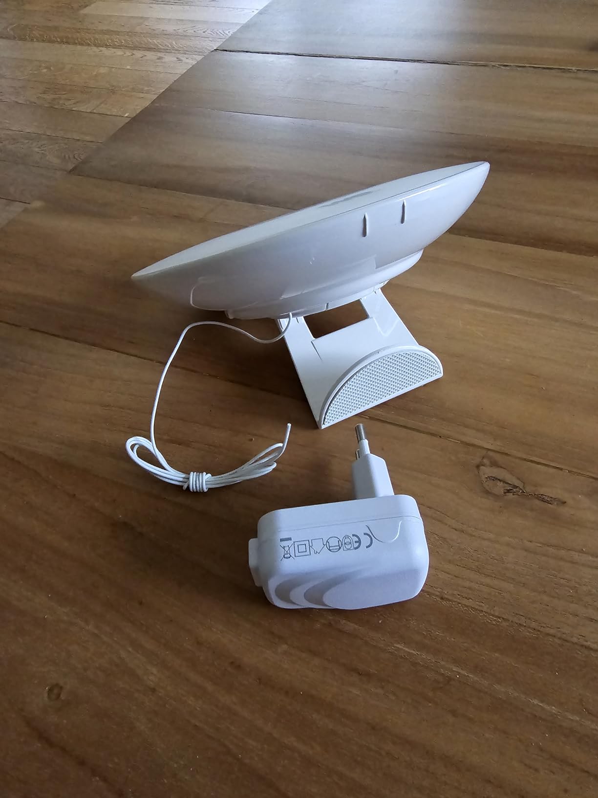 WE Audio radio-réveil lumineux LED tactile 7 couleurs avec simulateur d’aube