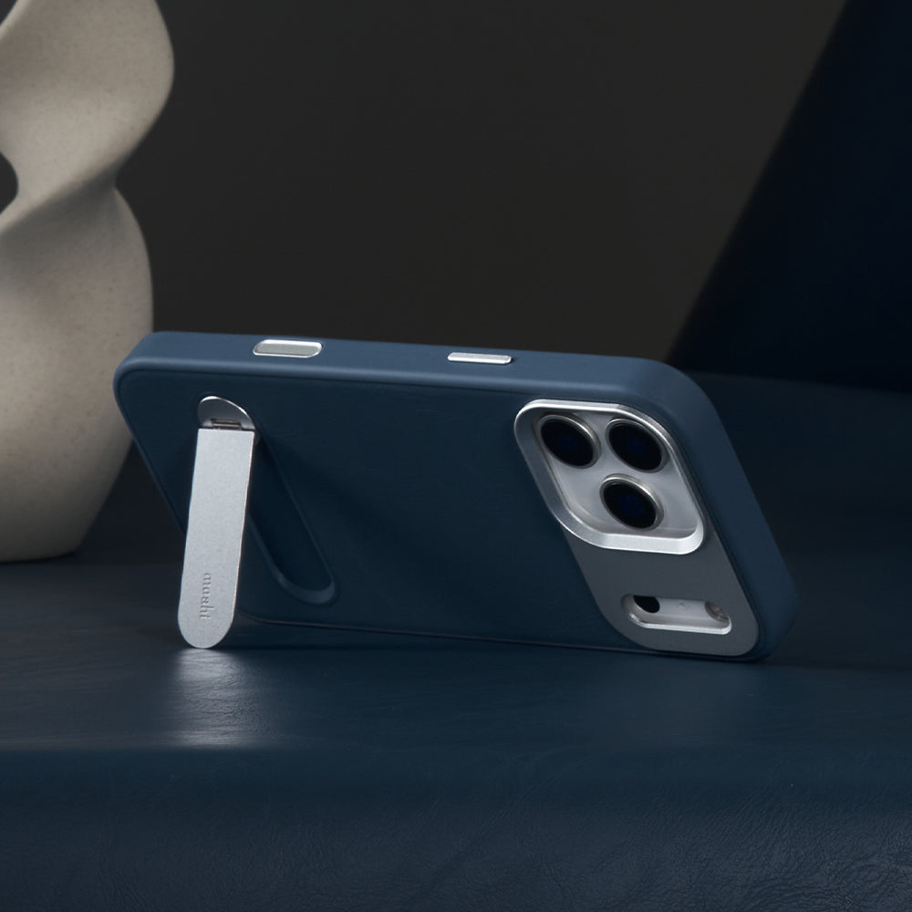 Moshi Cases Kameleon Kickstand Case coque iPhone 17 Pro brune MagSafe