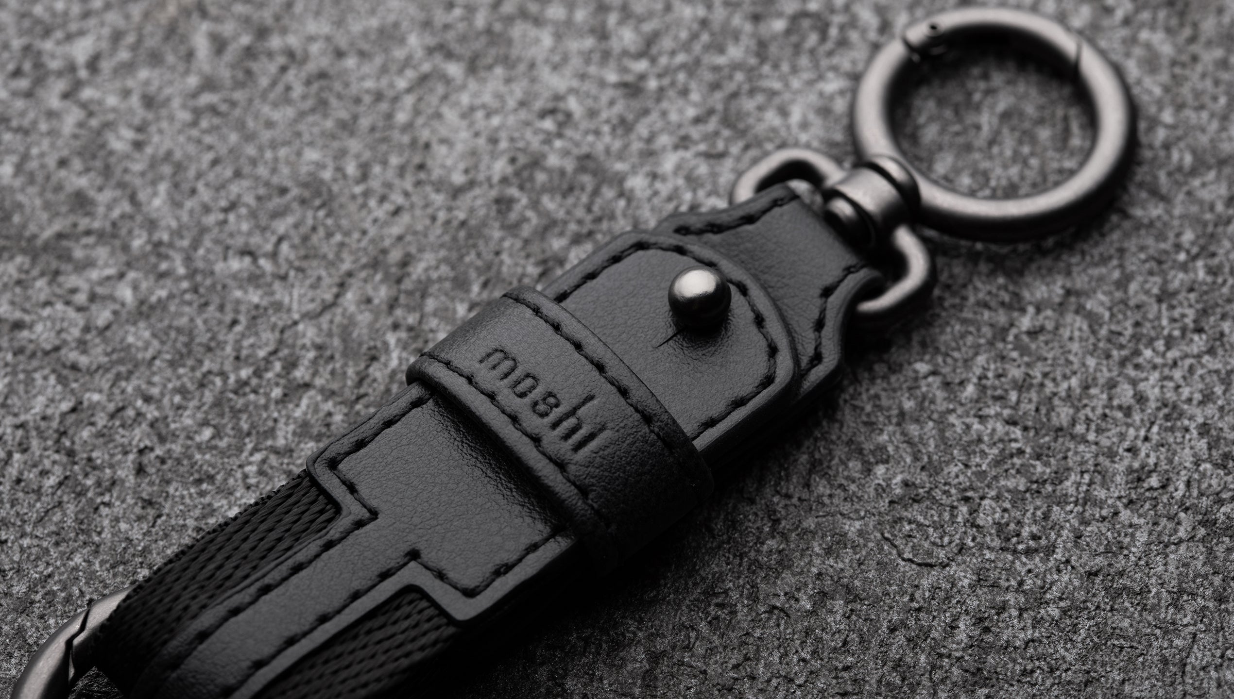 MOSHI Card Holders and Keychains Vegan Leather Key Ring porte-clés Noir ardoise