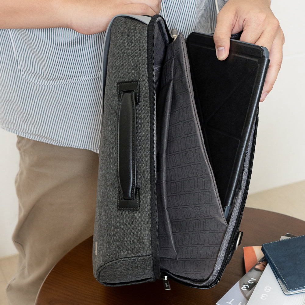 MOSHI Bags Muto 3-in-1 Convertible Laptop Backpack sac à dos convertible Slate Black