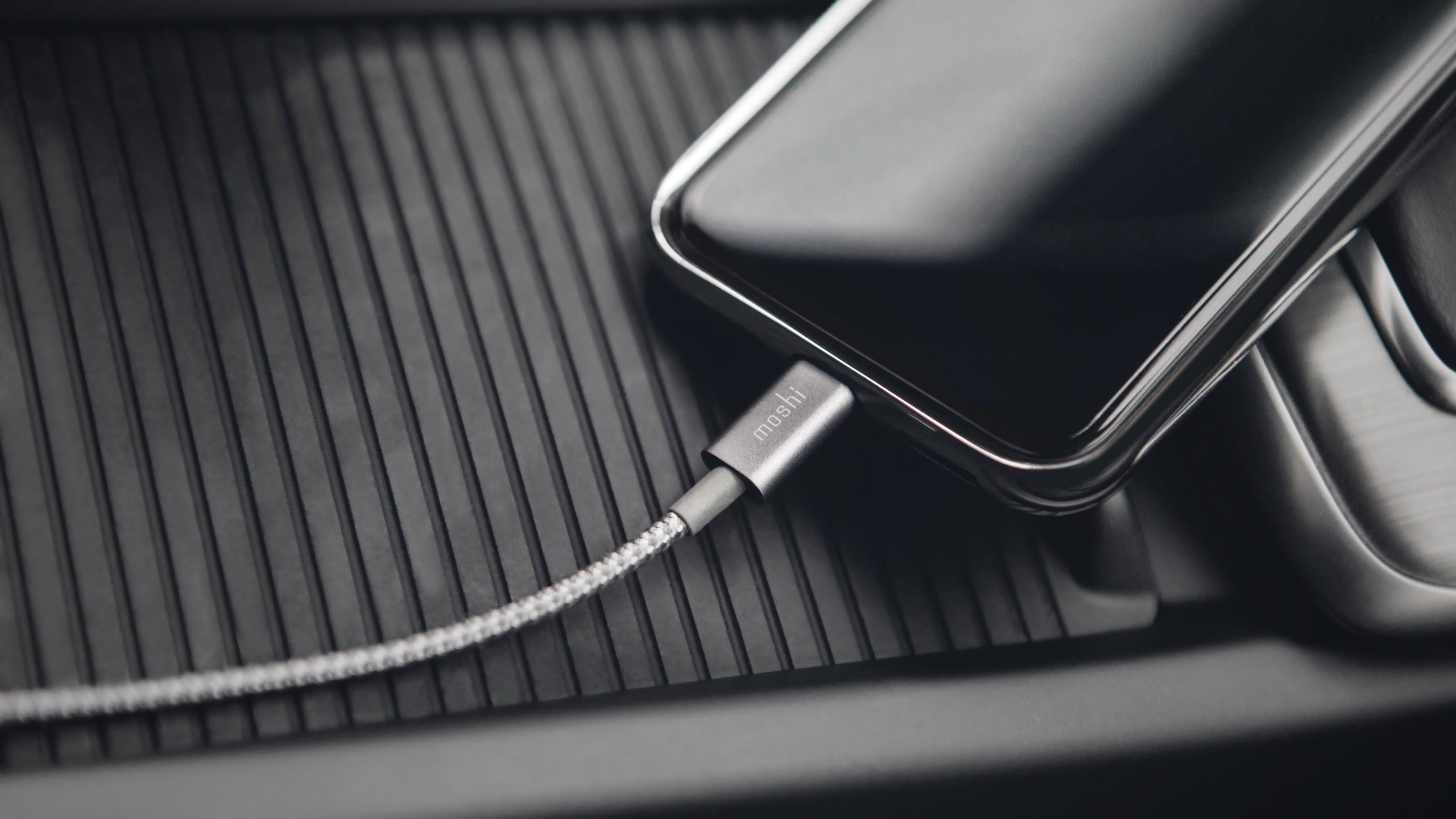 MOSHI Integra USB-A to Lightning Charge & Sync Cable câble Lightning 0,25 m gris titane