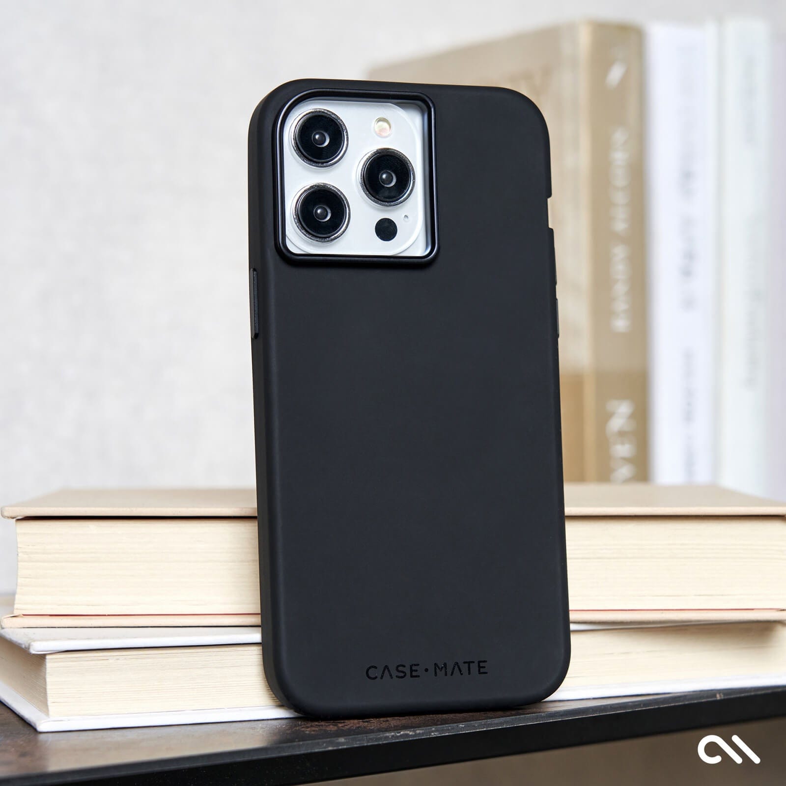 Case-Mate Silicone Black MagSafe coque iPhone 15 Pro noire antichoc