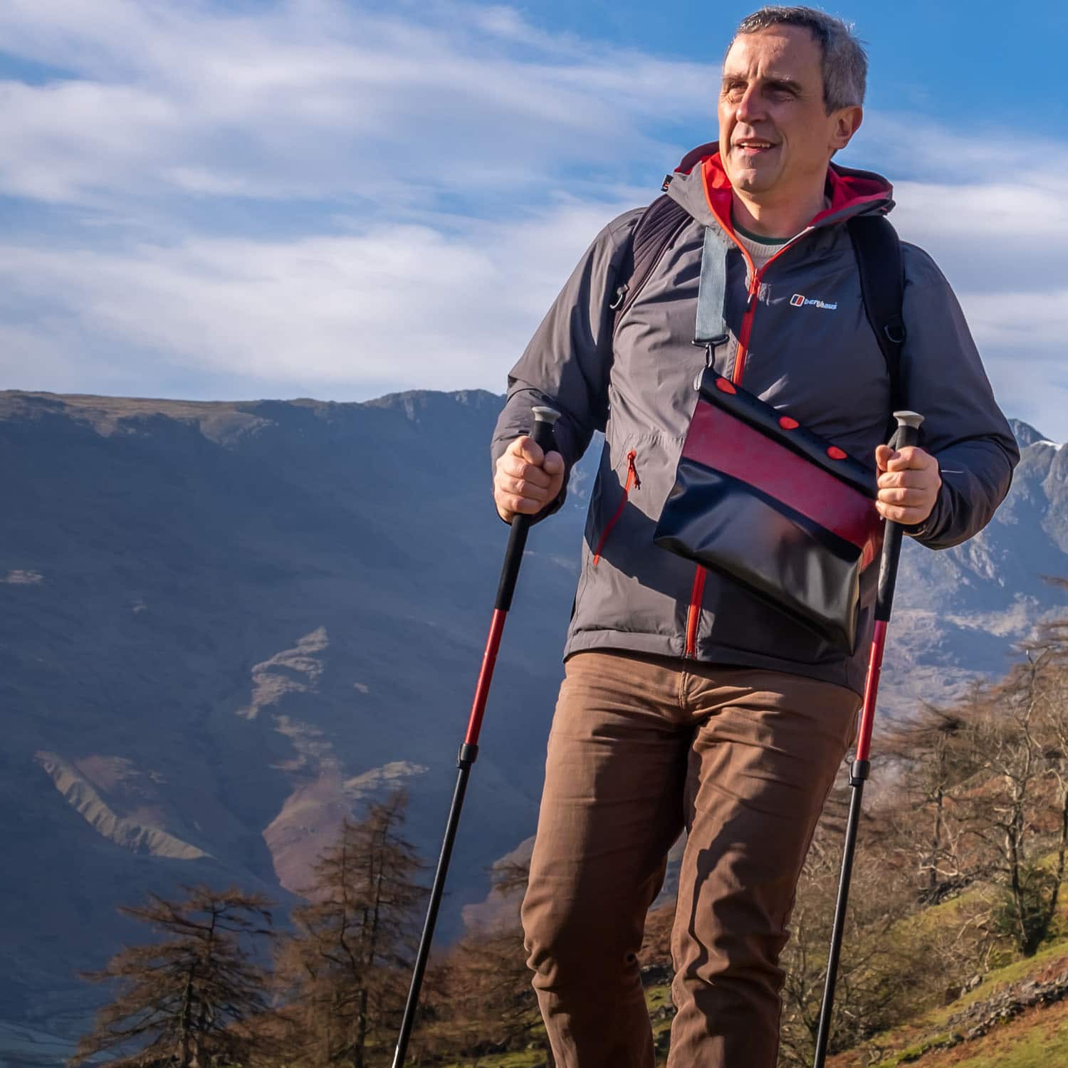 Aquapac Travel, Multi-Purpose & Storage Waterproof Shoulder Case Large Blue Wave IPX8