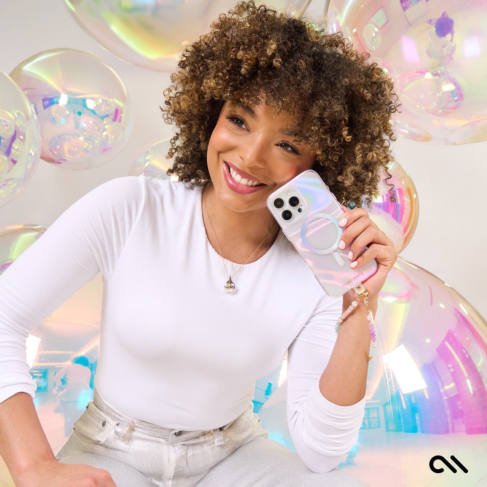 CASE-MATE Soap Bubble® MagSafe coque iPhone 16 Pro irisée