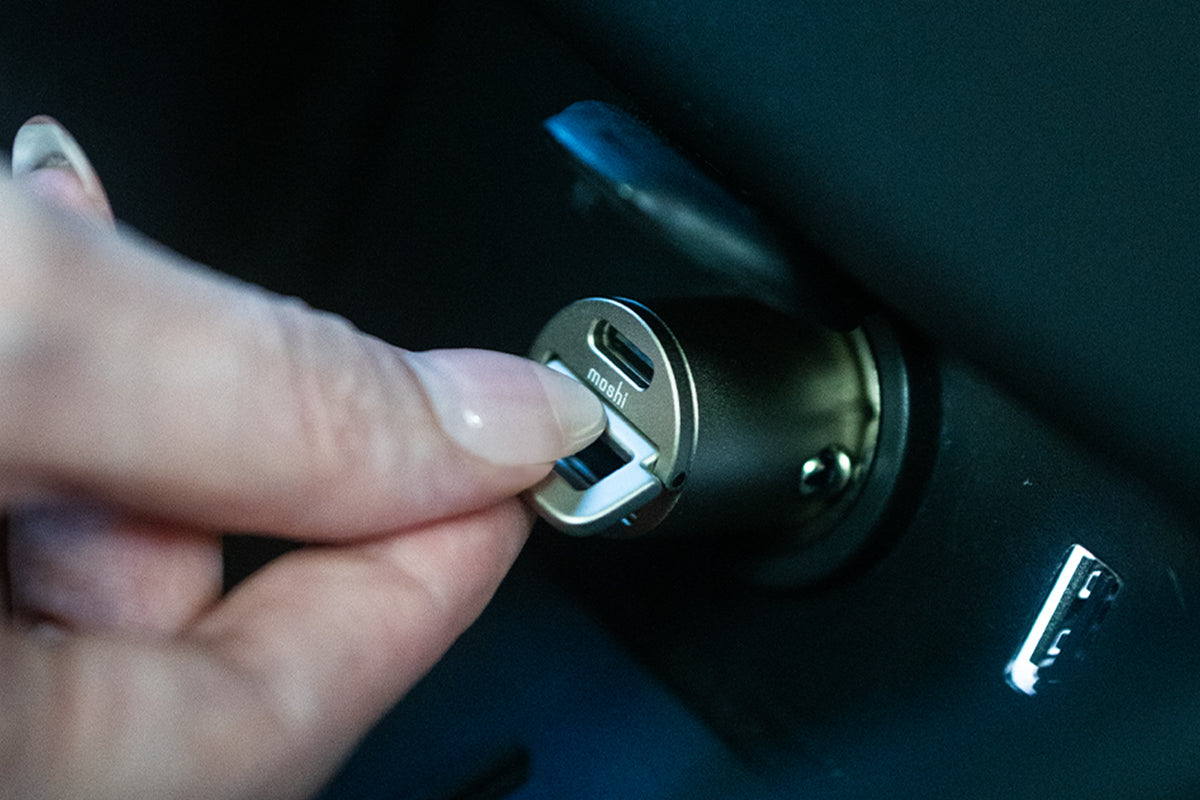 Moshi Chargers Mini Duo PD Car Charger (45W) chargeur voiture Moonlit Gold 45 W double port
