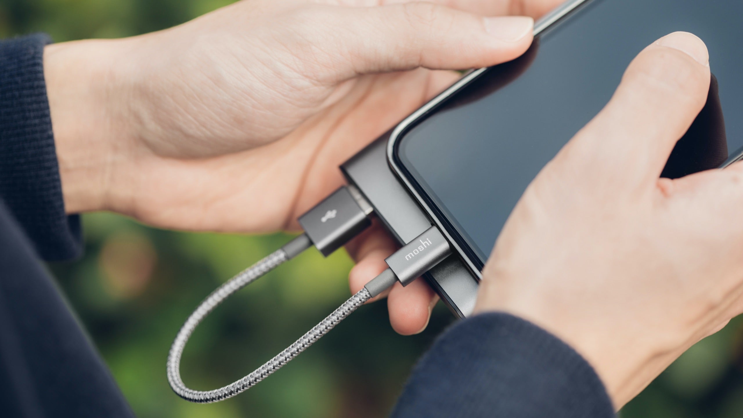 MOSHI Integra USB-A to Lightning Charge & Sync Cable câble Lightning 0,25 m gris titane