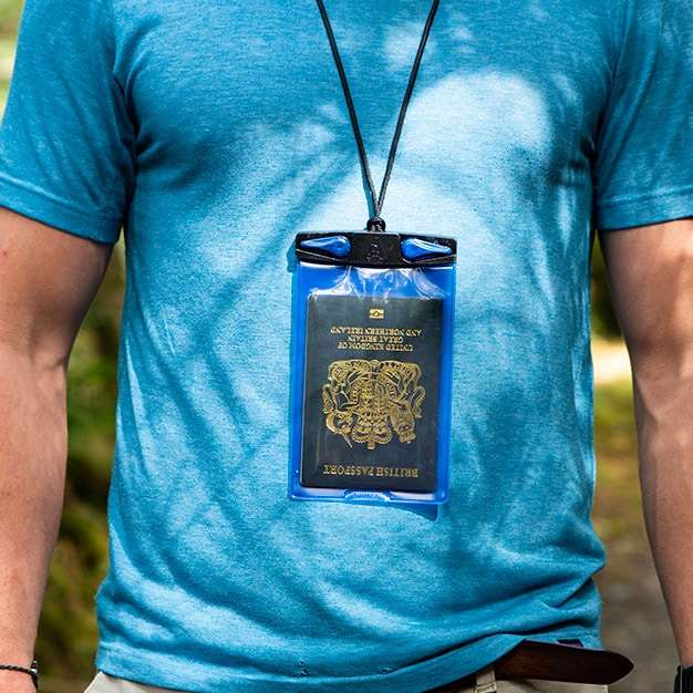 Aquapac Travel, Multi-Purpose & Storage Waterproof Travel Case Small pochette bleue