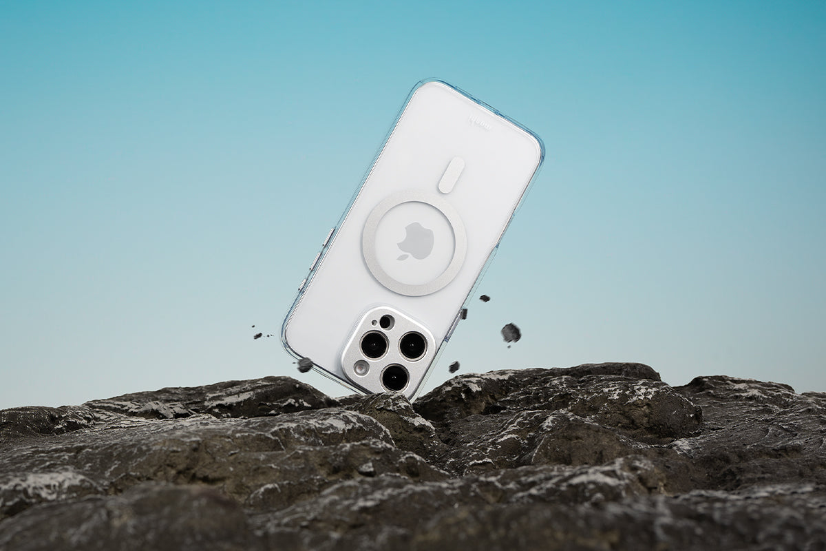 MOSHI Cases iGlaze Clear Hardshell Case coque iPhone 16 Luna Silver MagSafe