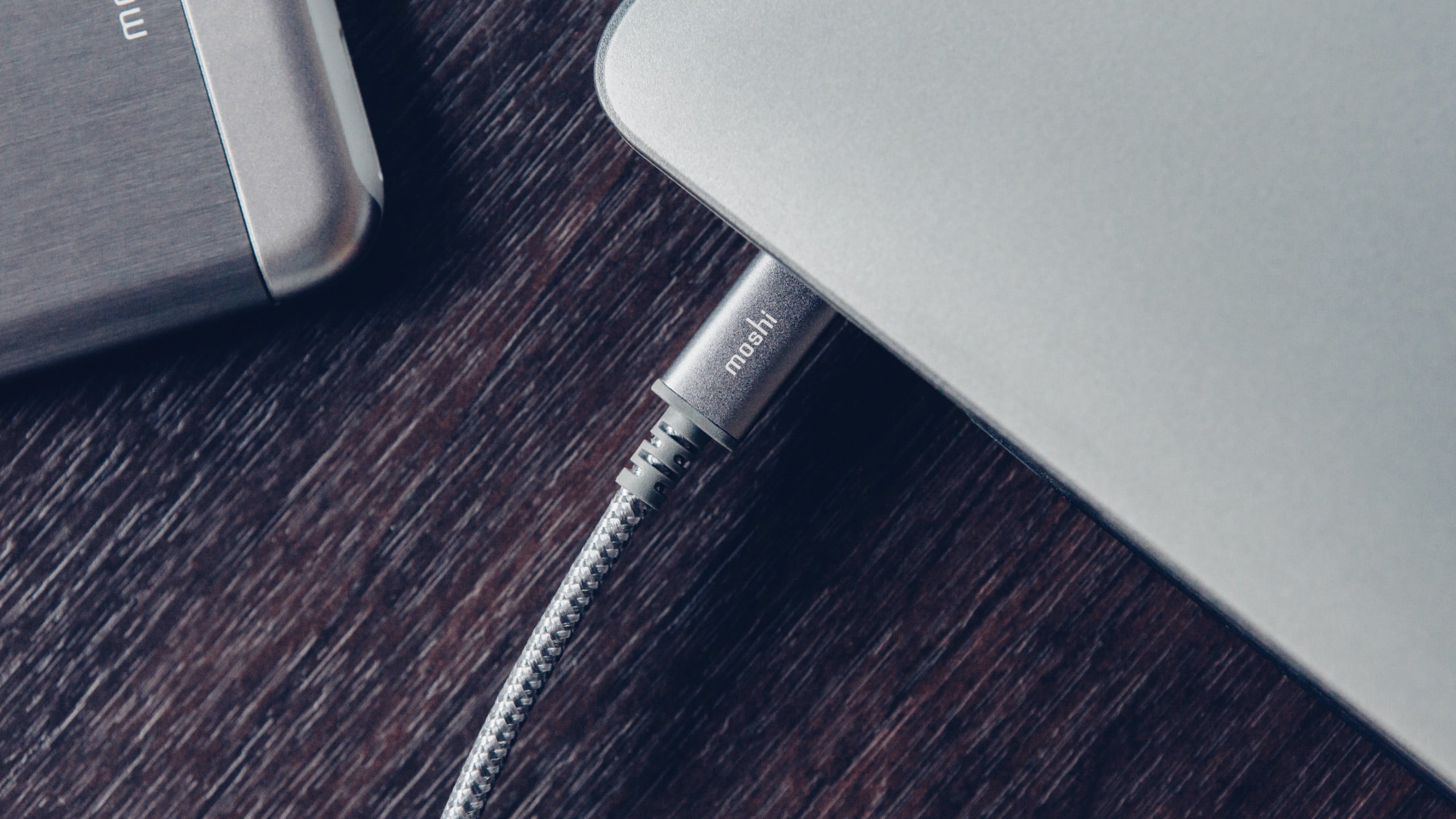 Moshi Integra™ câble USB-C 1 m argent jet 60 W