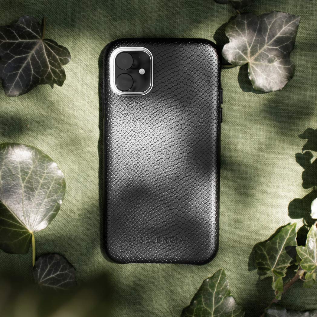 SELENCIA Coque arrière Gaia pour iPhone 11 Pro, noire, aspect serpent
