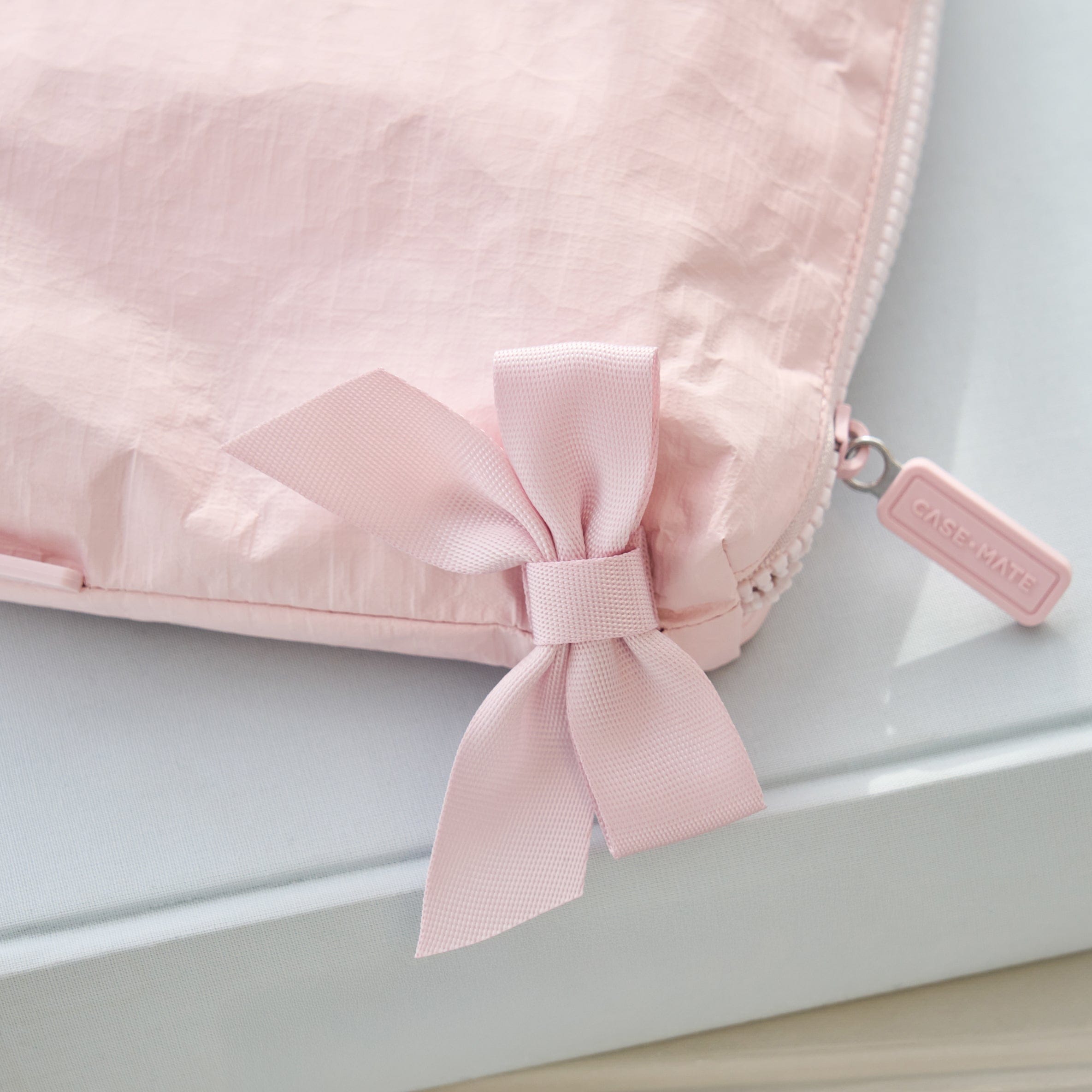CASE-MATE Bundles The Crinkle Jelly Bundle sac et trousse Ballet Pink
